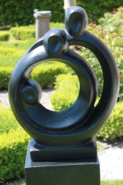 Tijdloos en stijlvol tuinbeeld sculptuur “Family” terrazzo, Ophalen, Nieuw, Steen, Mensenbeeld