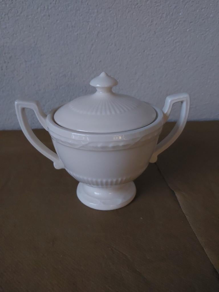 Mooie crèmekleurige suikerpot van Recamier, Huis en Inrichting, Keuken | Servies, Zo goed als nieuw, Overige typen, Effen, Porselein