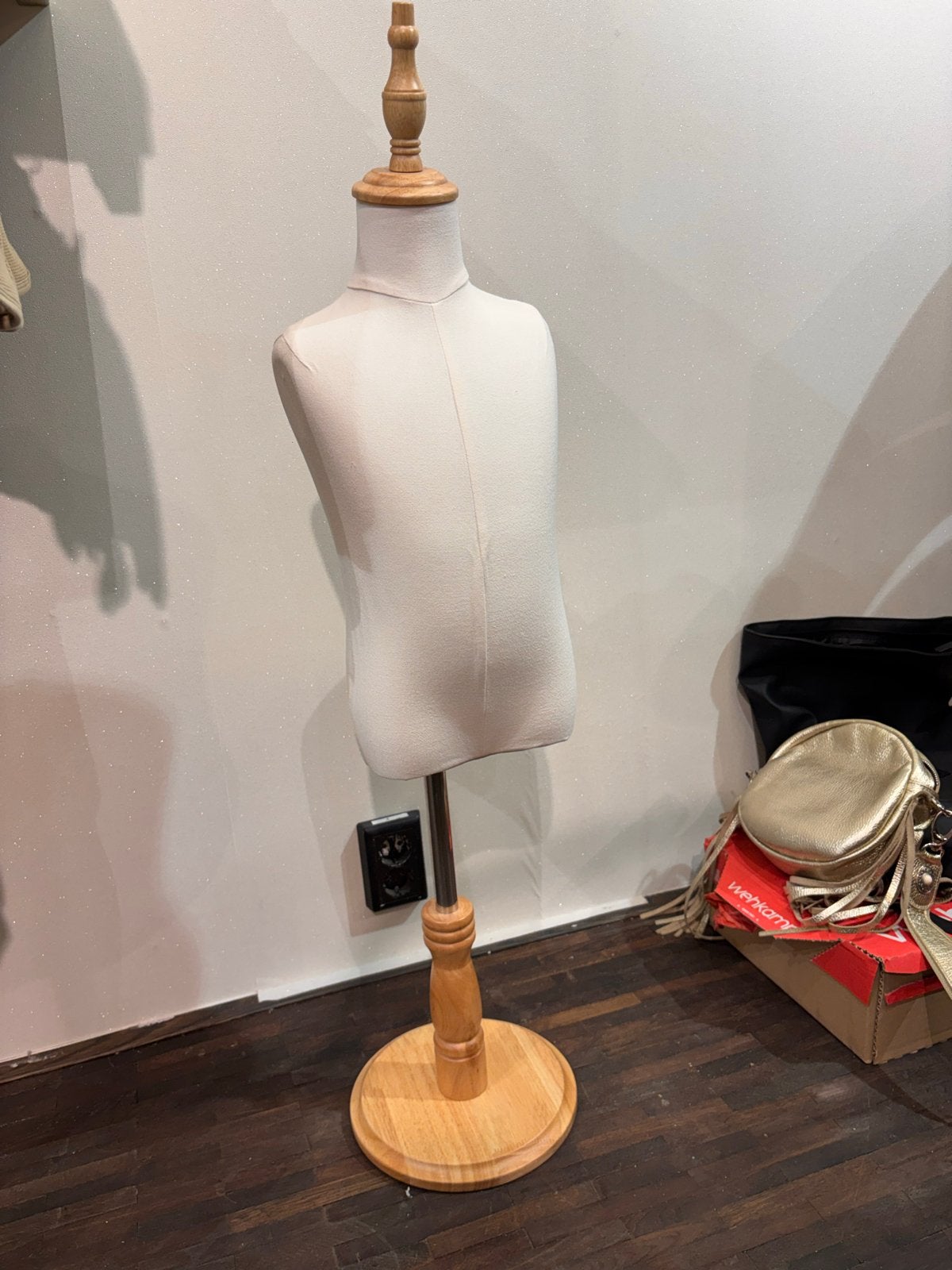 Mannequin Torso - Ideaal voor Kledingpresentatie, Hobby en Vrije tijd, Ophalen, Zo goed als nieuw
