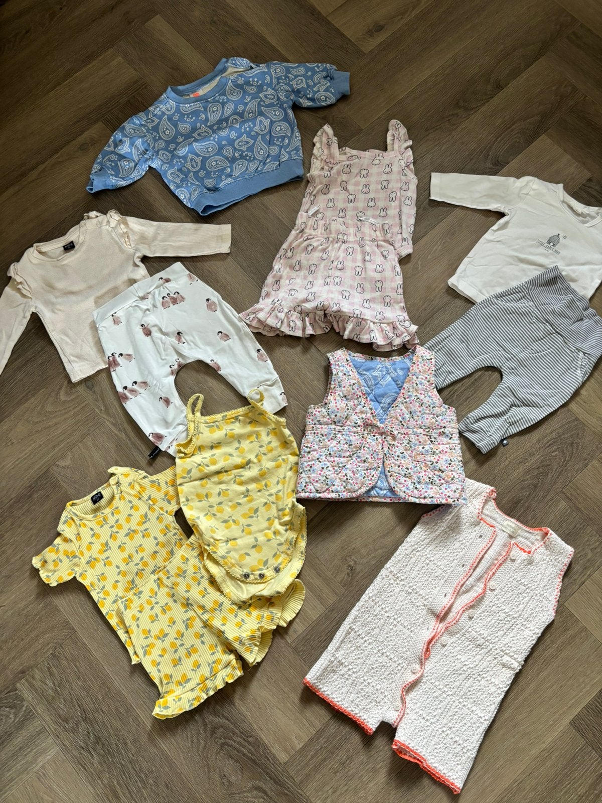 Pakket meisjeskleding, Kinderen en Baby's, Babykleding | Baby-kledingpakketten, Ophalen of Verzenden, Zo goed als nieuw, Maat 62