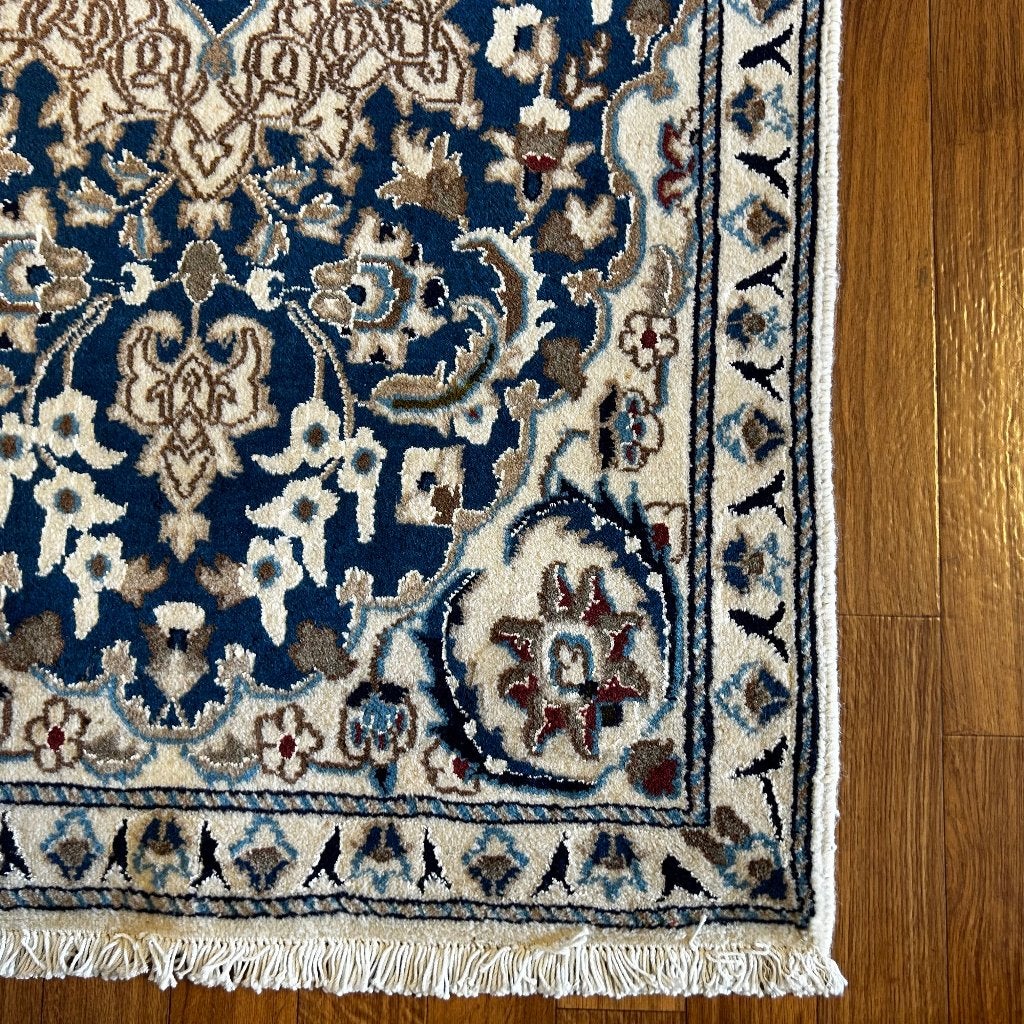 perzisch tapijt nain met zijde – 146 x 85 cm – vloerkleed, TTM Wonen, Meubels – (Perzische) Tapijten en Woonaccessoires, 100 tot 150 cm