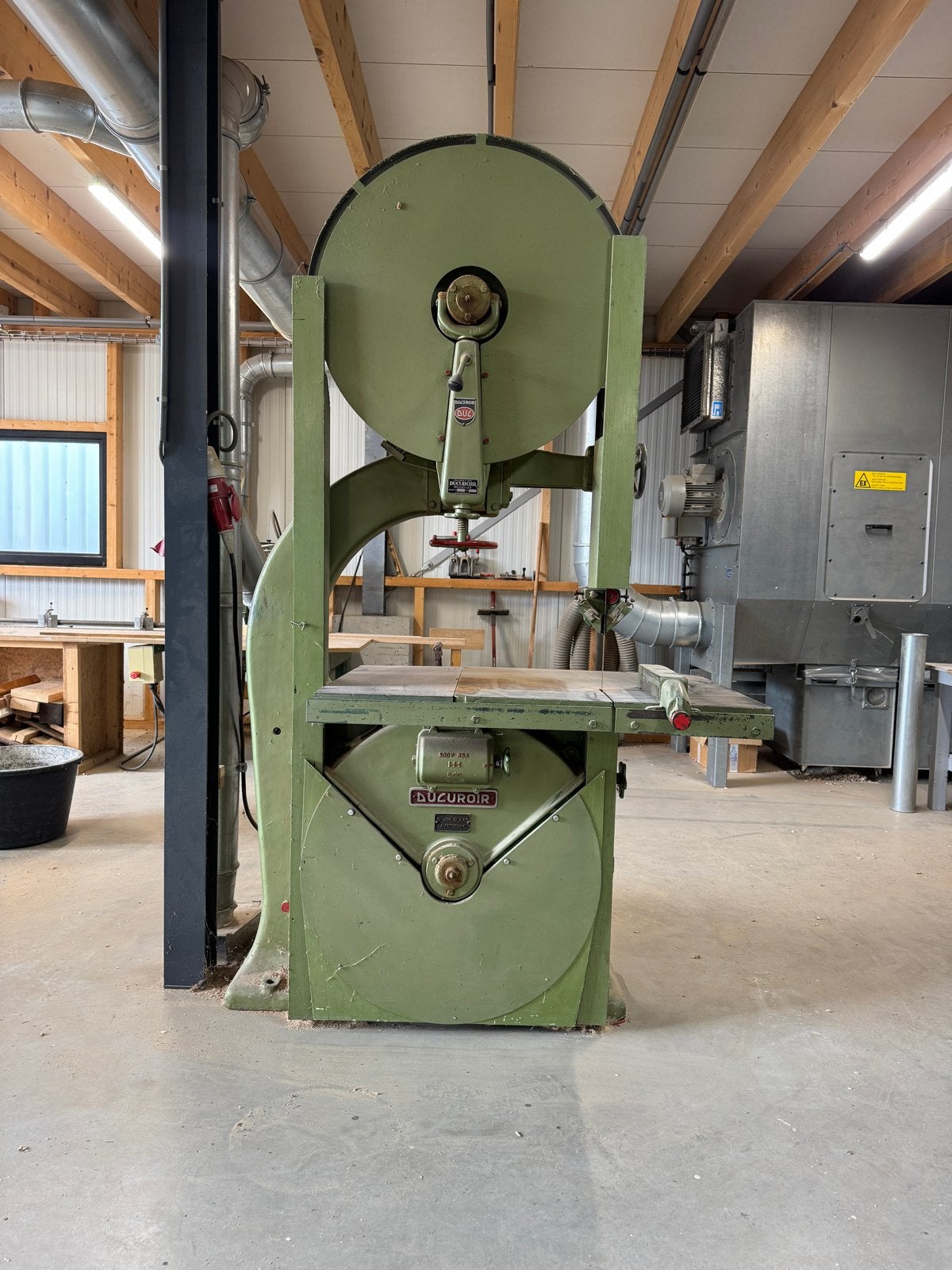Lintzaagmachine met extra zaagbladen, Ophalen
