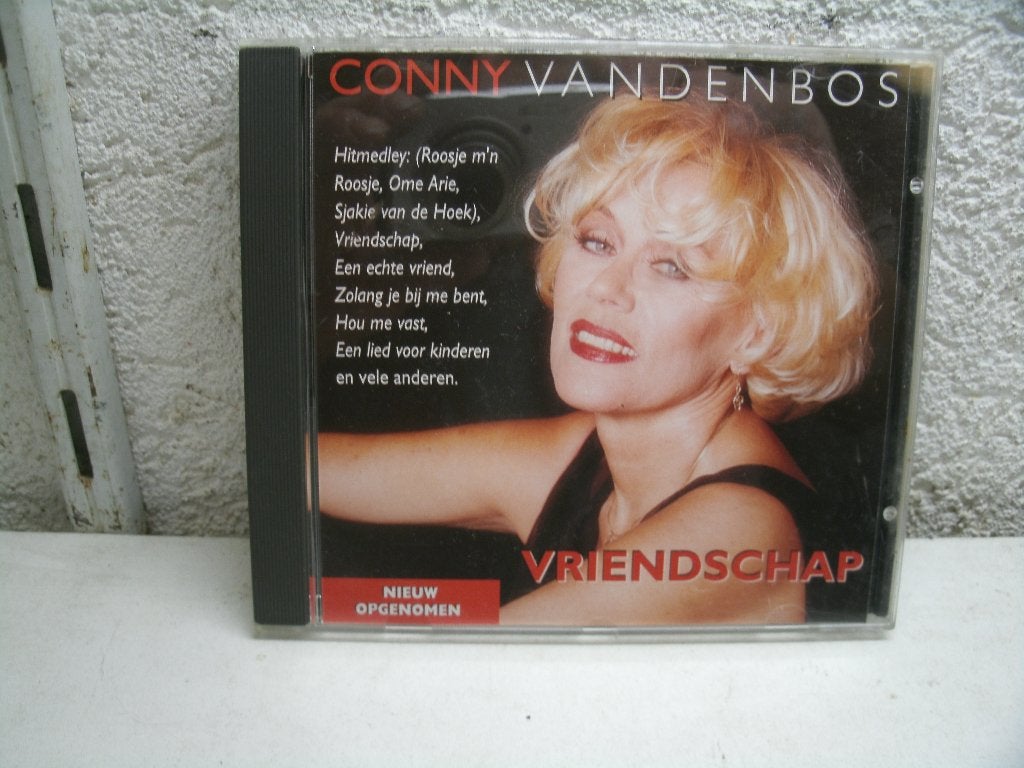 cd 131 conny van den bos vriendschap oa hou me vast, Ophalen of Verzenden, Gebruikt, Levenslied of Smartlap