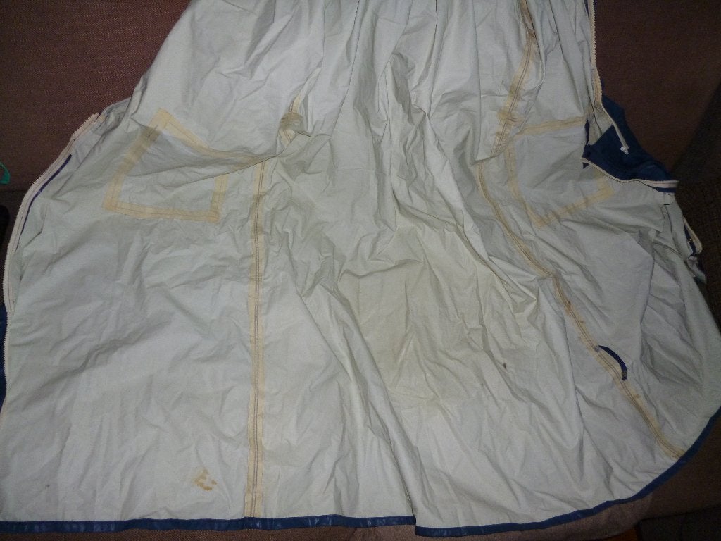agu sport is uitgeleend voor toneel, komt later weer terug, Ophalen, Blauw, Maat 42/44 (L), Gedragen