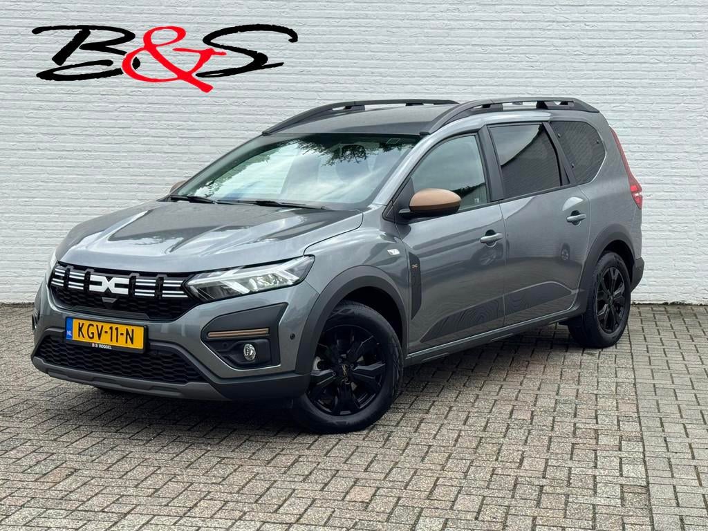 Dacia JOGGER 1.6 Hybrid 140 Extreme 7p. Cruise Camera Naci C, Auto's, Dacia, 94 pk, Gebruikt, 4 cilinders, 7 stoelen