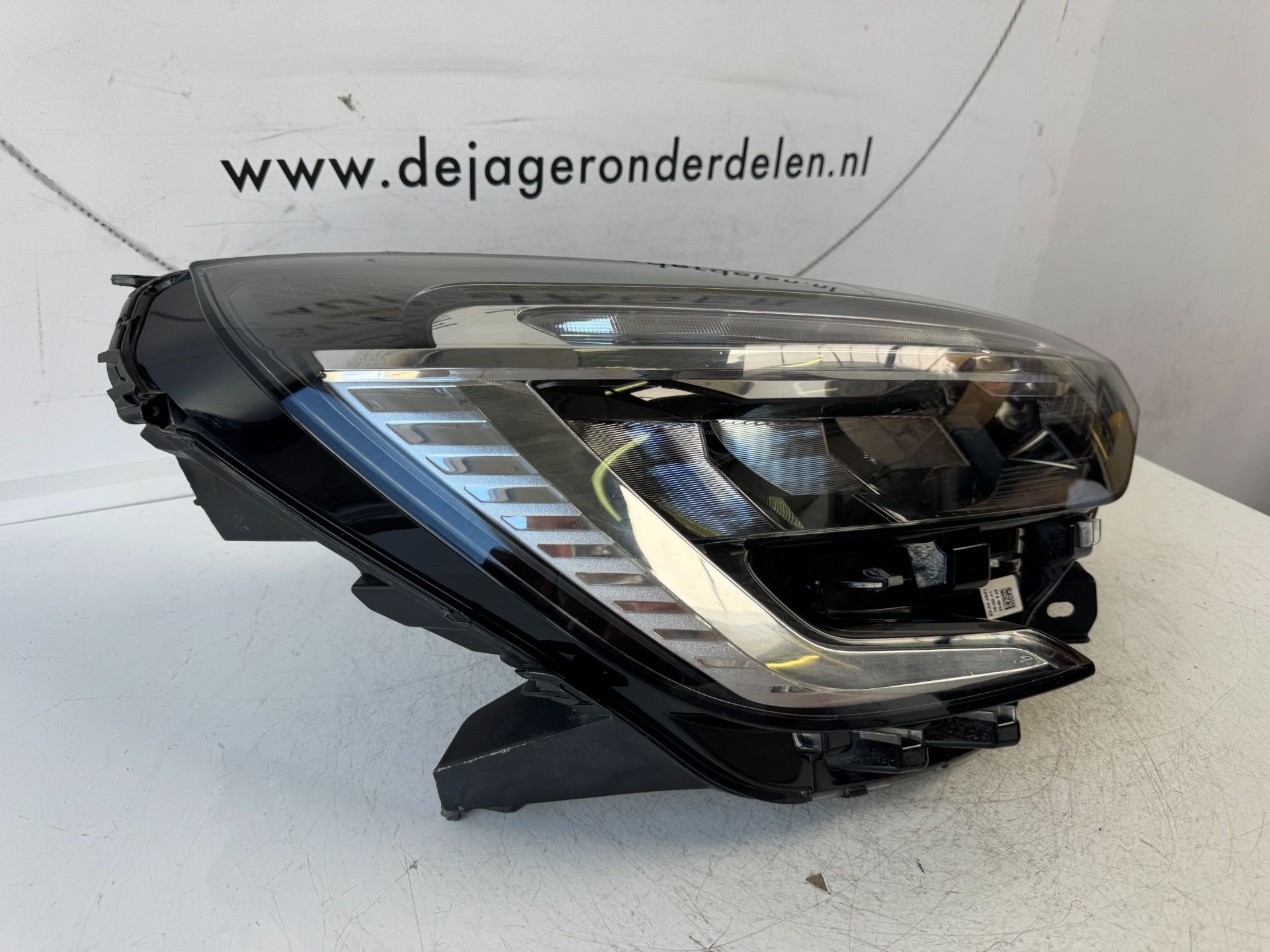 RENAULT CLIO V 5 KOPLAMP LED PURE VISION RECHTS 260100902R, Renault Group, Gebruikt, Contact.group@renault.com, Renault