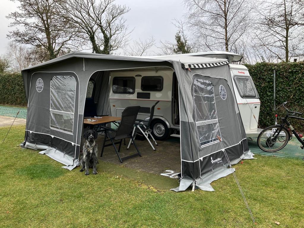 Isabella voortent voor Eriba Touring 530, Caravans en Kamperen, Ophalen, Zo goed als nieuw