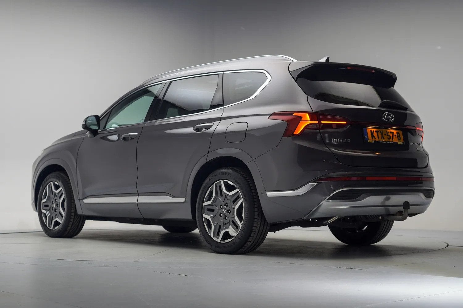 Hyundai Santa Fe 1.6 T-GDI PHEV Premium Plus Sky [ SOH 96,7%, Santa Fe, Gebruikt, 4 cilinders, Leder