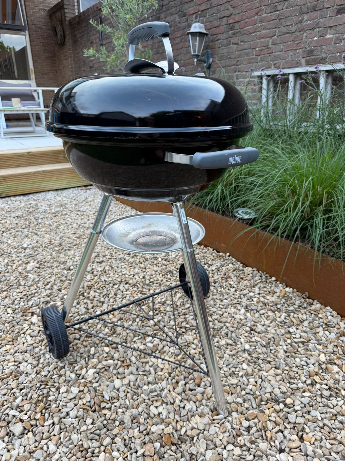 Weber Compact 47cm Kettle Houtskoolbarbecue - Zwart, Ophalen, Zo goed als nieuw