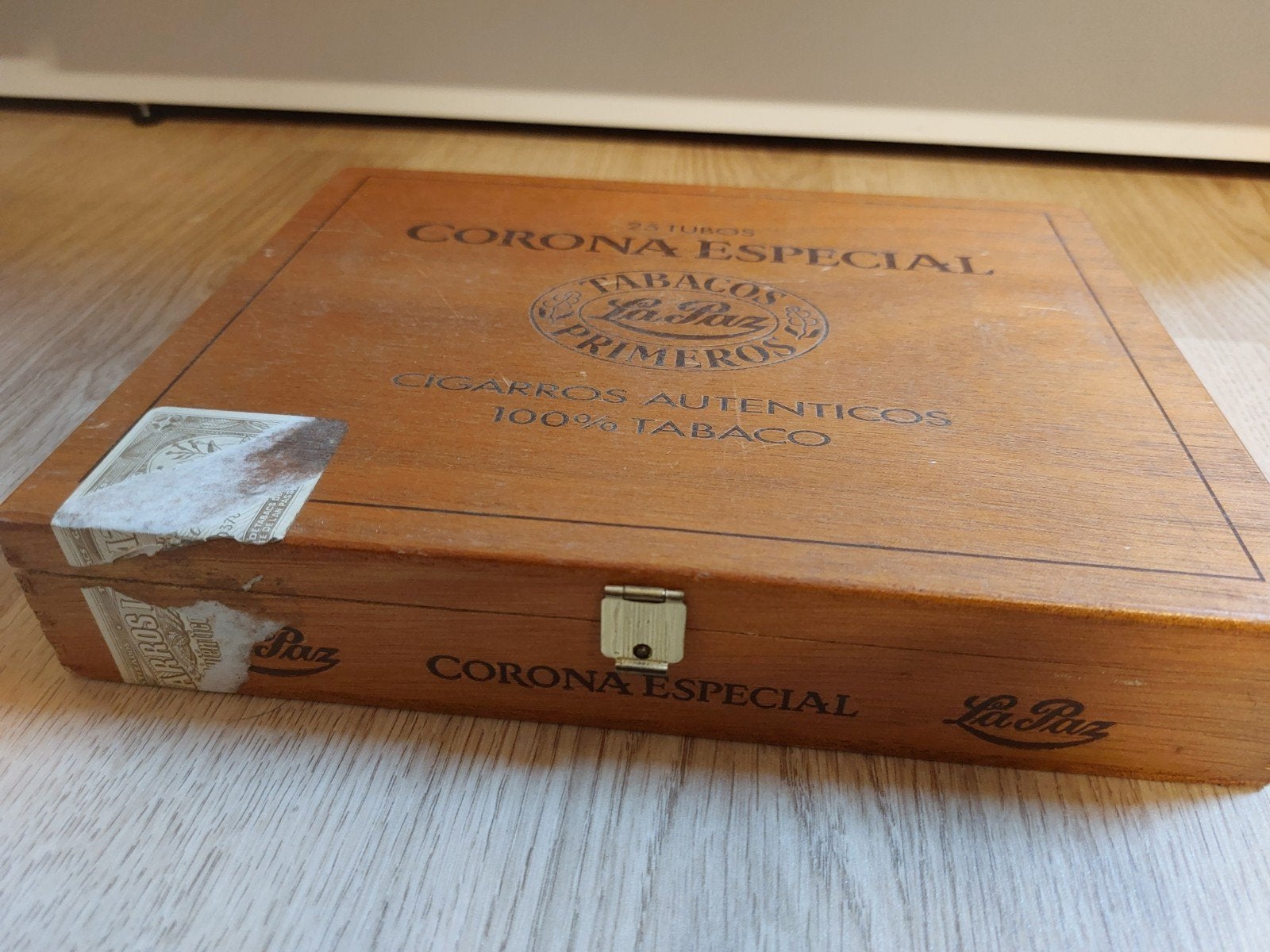 Corona especial sigarendoos (leeg), Ophalen of Verzenden