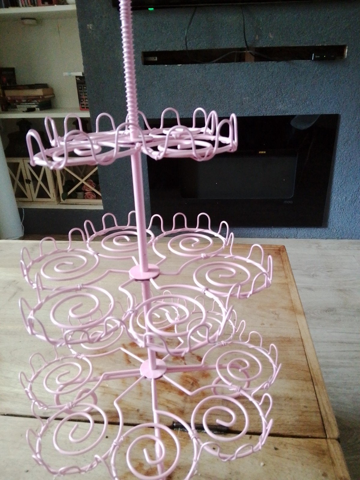 Roze metalen cupcake standaard - 3 lagen, Ophalen, Gebruikt, Roze, Metaal