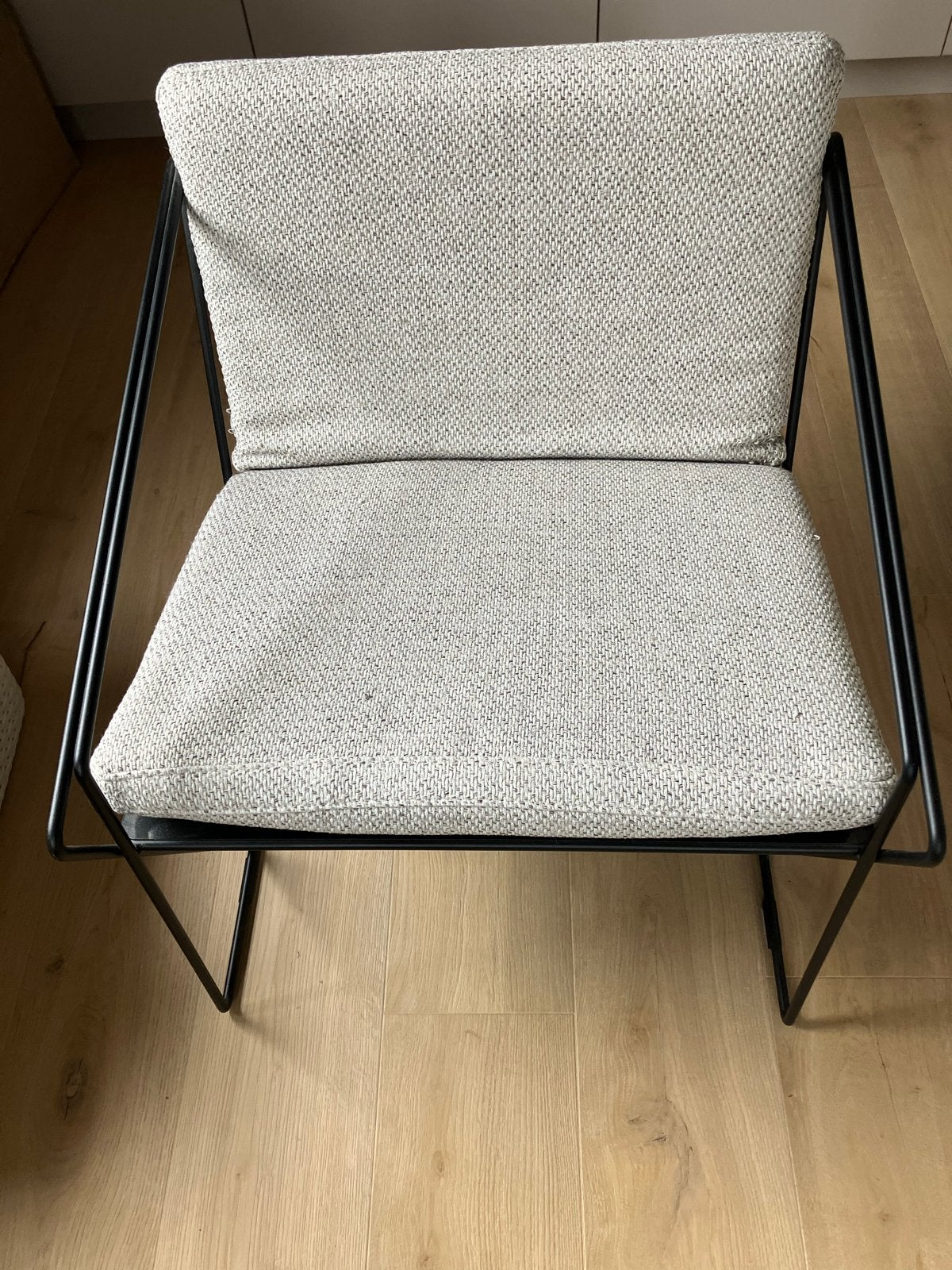 Design Fauteuil Moome - Taupe stof & Zwart staal, Huis en Inrichting, Ophalen, Gebruikt, Minder dan 75 cm, Metaal
