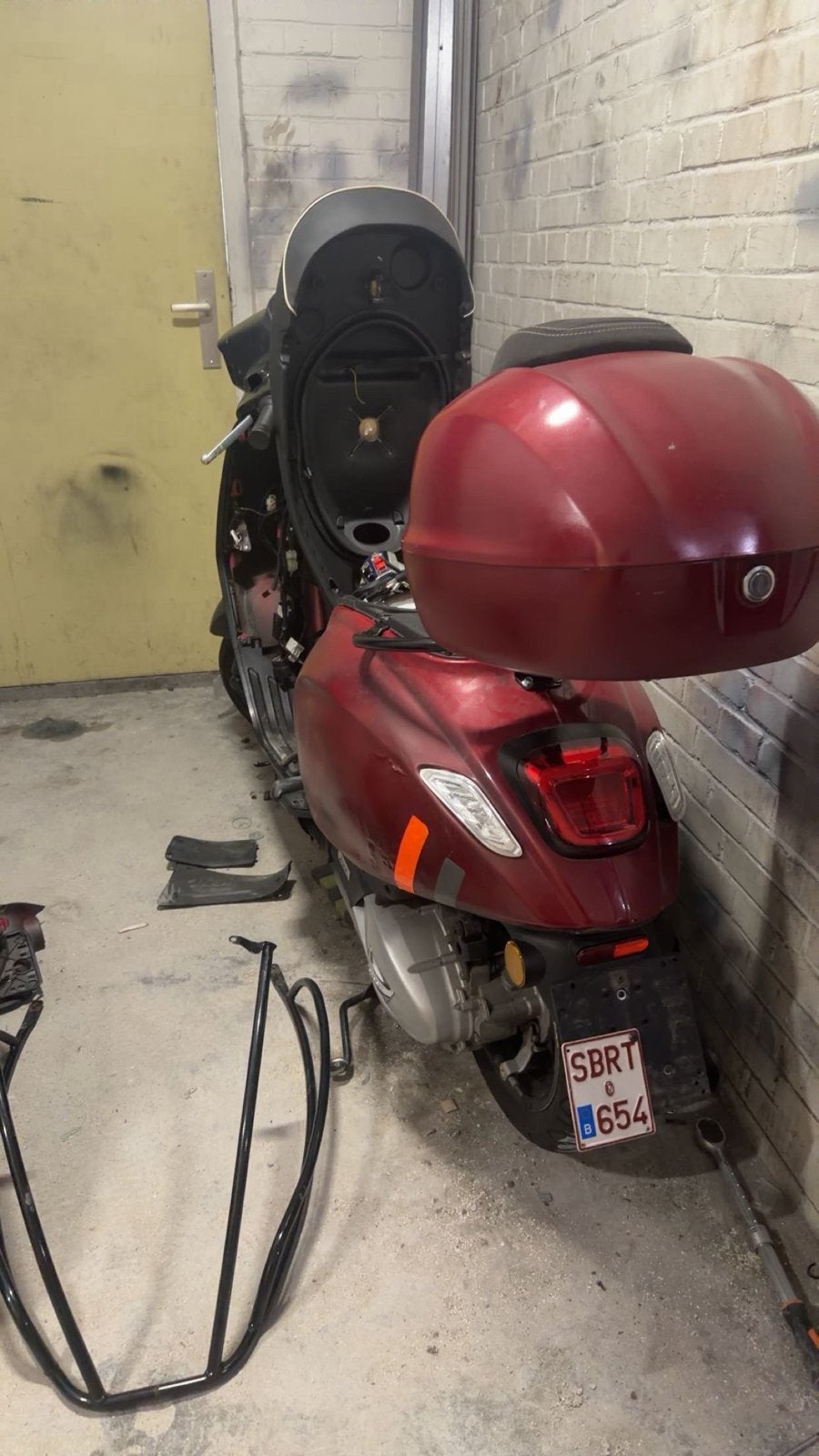 Vespa Sprint 125cc Bromscooter - 2025 Model met 2019 Frame, Ophalen of Verzenden, Gebruikt, Maximaal 45 km/u, Overige modellen