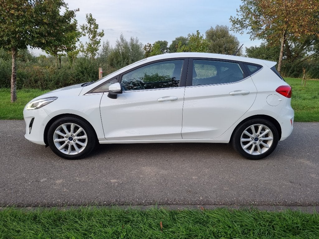 Ford Fiësta 1.5 TDCi Titanium, airco, navigatie, camera, NAP, Auto's, Voorwielaandrijving, Stof, 750 kg, 4 cilinders