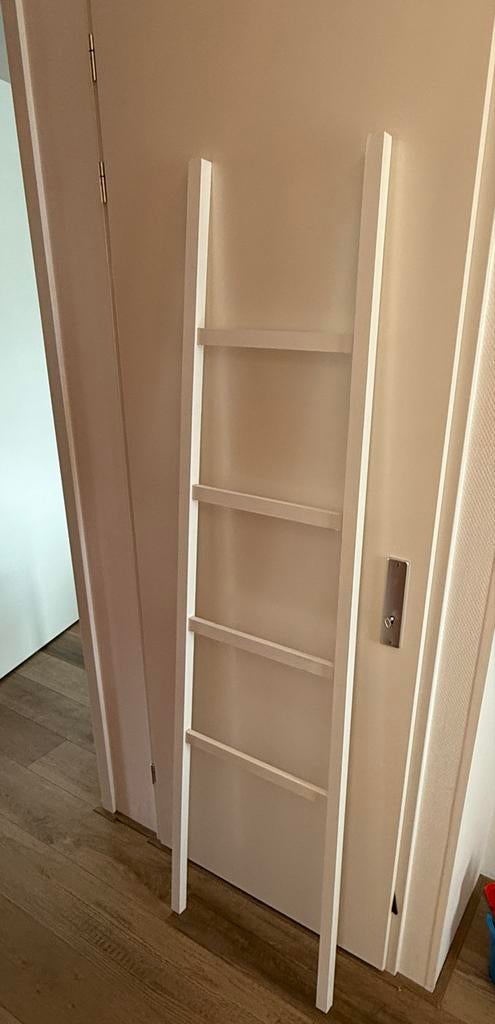 GRATIS - Witte decoratieve ladder, Ophalen, Gebruikt, Wit, Hout