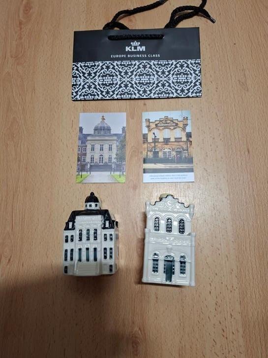 KLM huisjes   100 en 104, Verzamelen, Ophalen of Verzenden, Nieuw, 81 t/m 91, Gevuld