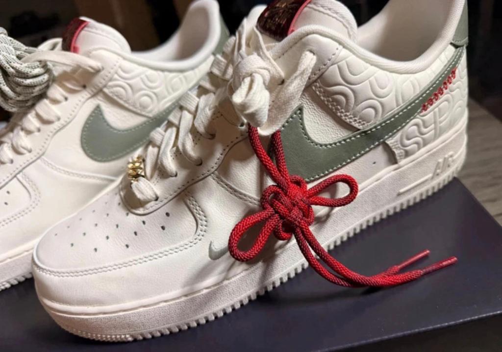 Nike air force 1’07 maat 44, Kleding | Heren, Schoenen, Ophalen of Verzenden, Nieuw