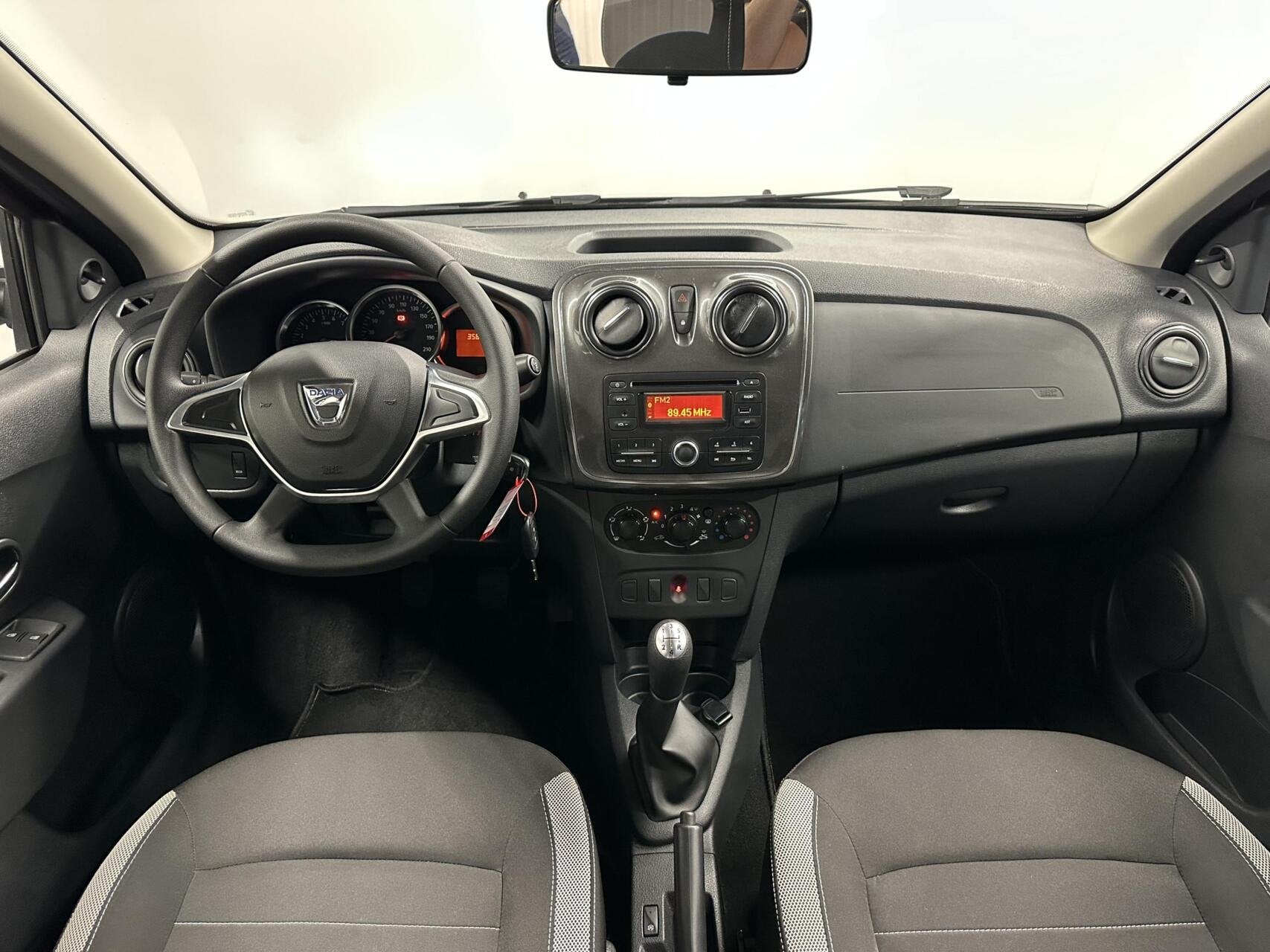 Dacia Sandero 0.9 TCe Tech Road AIRCO 35000 KM., Auto's, Dacia, Voorwielaandrijving, 898 cc, Stof, Euro 6