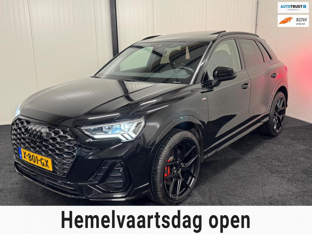 Audi Q3 40 TFSI quattro S-line 2022 CARBON/VOSSEN/21"/KEYLES, Automaat, Gebruikt, Zwart, 14 km/l