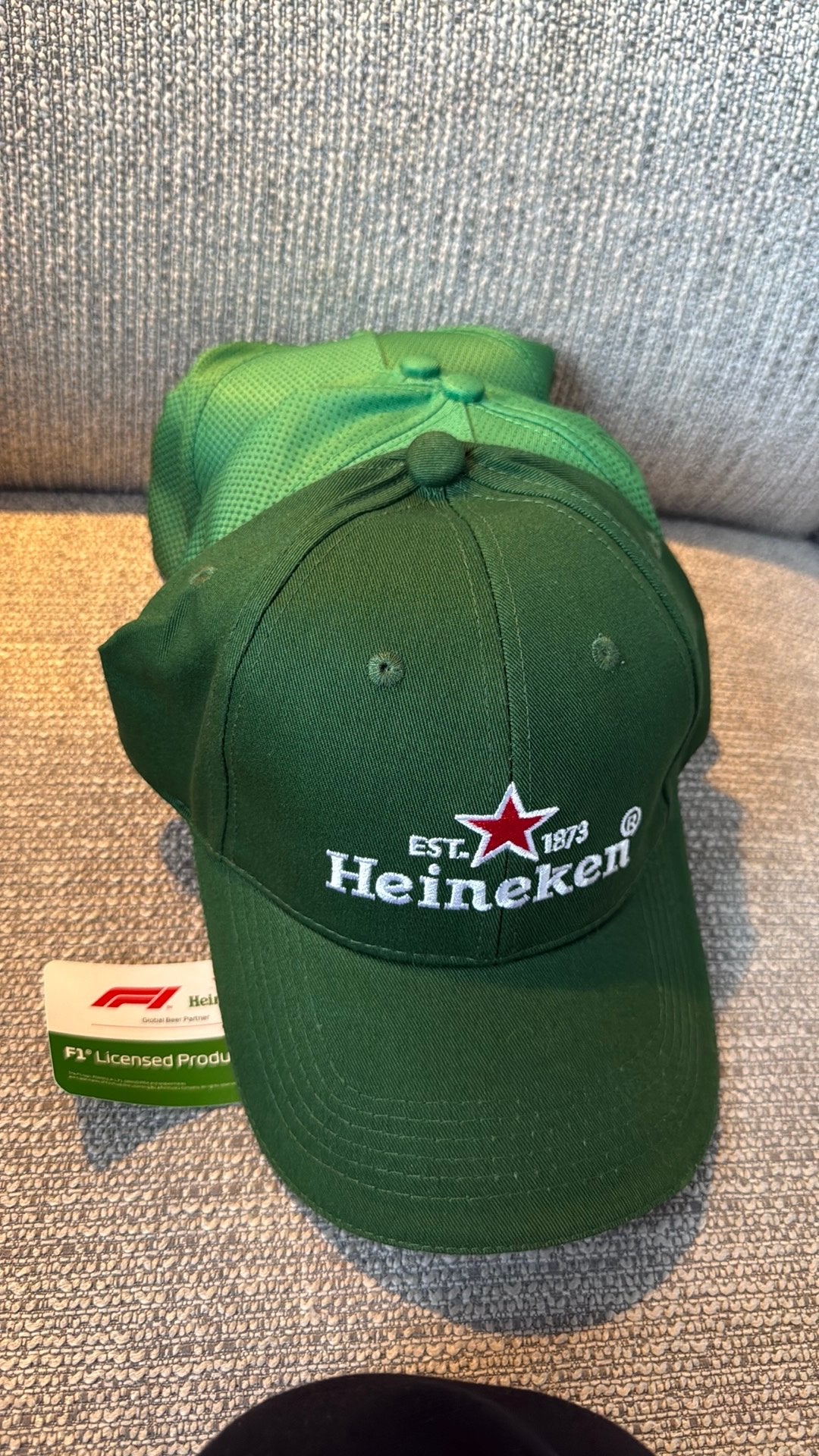 Heiniken petten Formula 1 gelicenseerd, Ophalen of Verzenden, Nieuw, One size fits all, Pet
