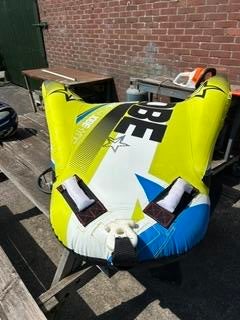 Jobe Hydra funband / wakeboard funtube, Watersport en Boten, Waterski's, Ophalen, Zo goed als nieuw