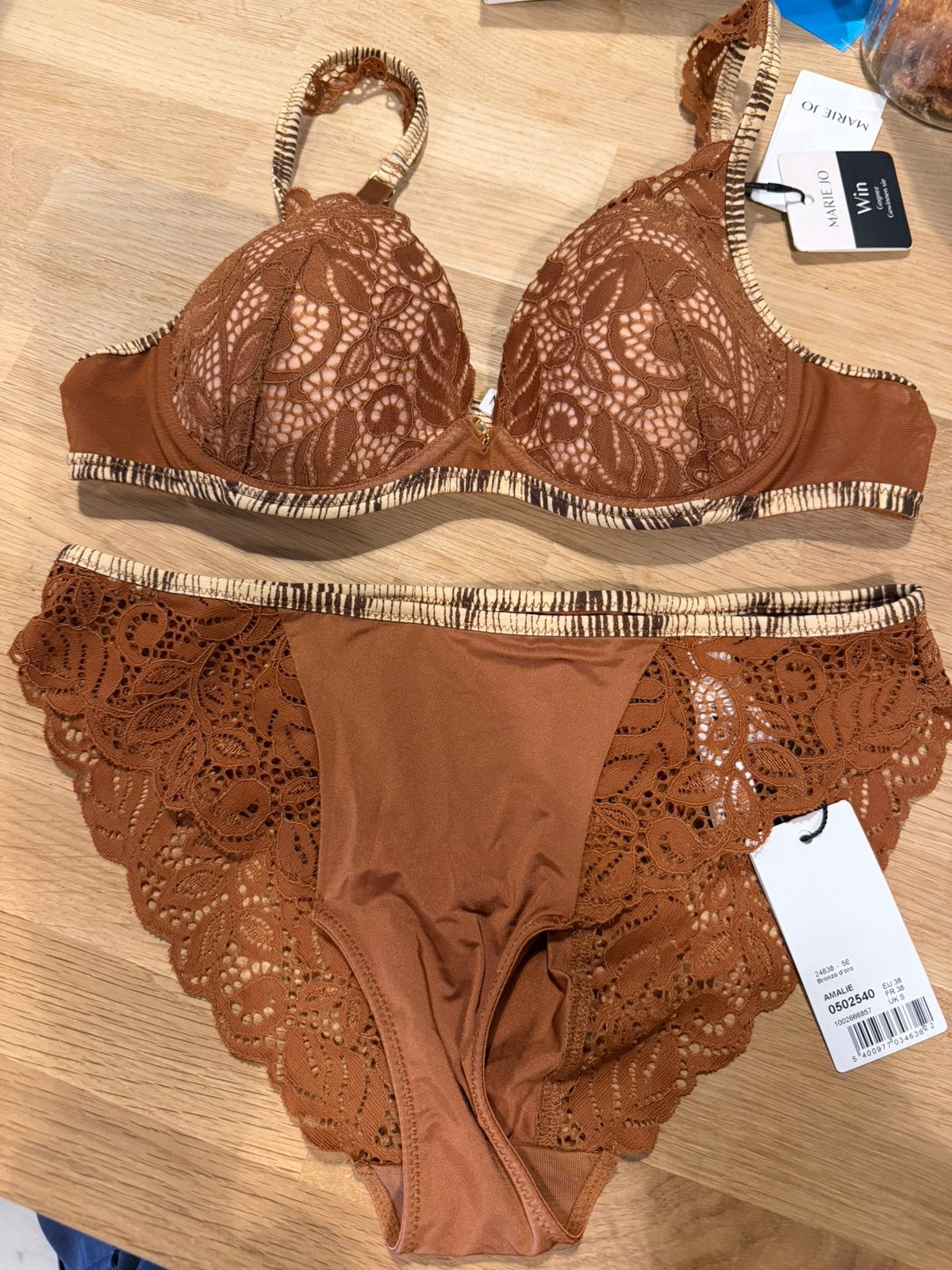 Marie Jo bh 75A slip 38 NIEUW!! Set nu €40, Ophalen of Verzenden, Setje