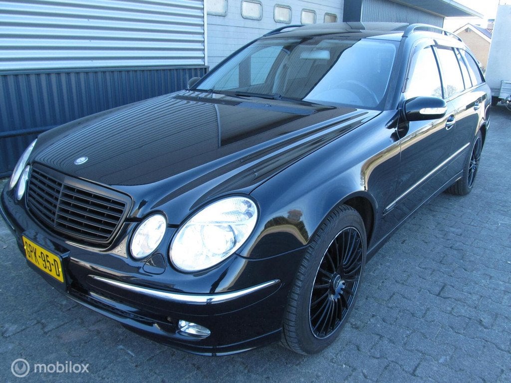 mercedes E Combi - 320 4-Matic benzine, 85054 km, AWD !, Auto's, Automaat, Zwart, 1770 kg, Zwart