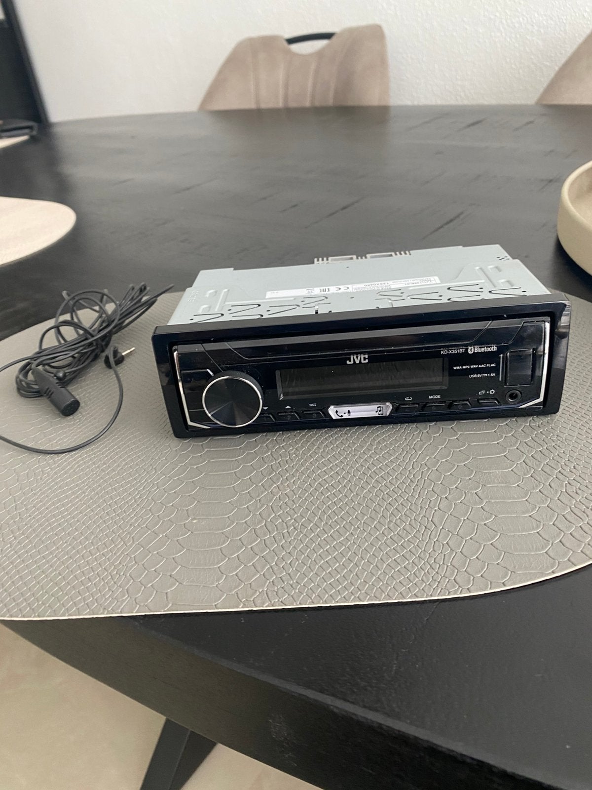 Auto radio Jvc Usb Bluetooth 50 euro, Ophalen of Verzenden, Zo goed als nieuw
