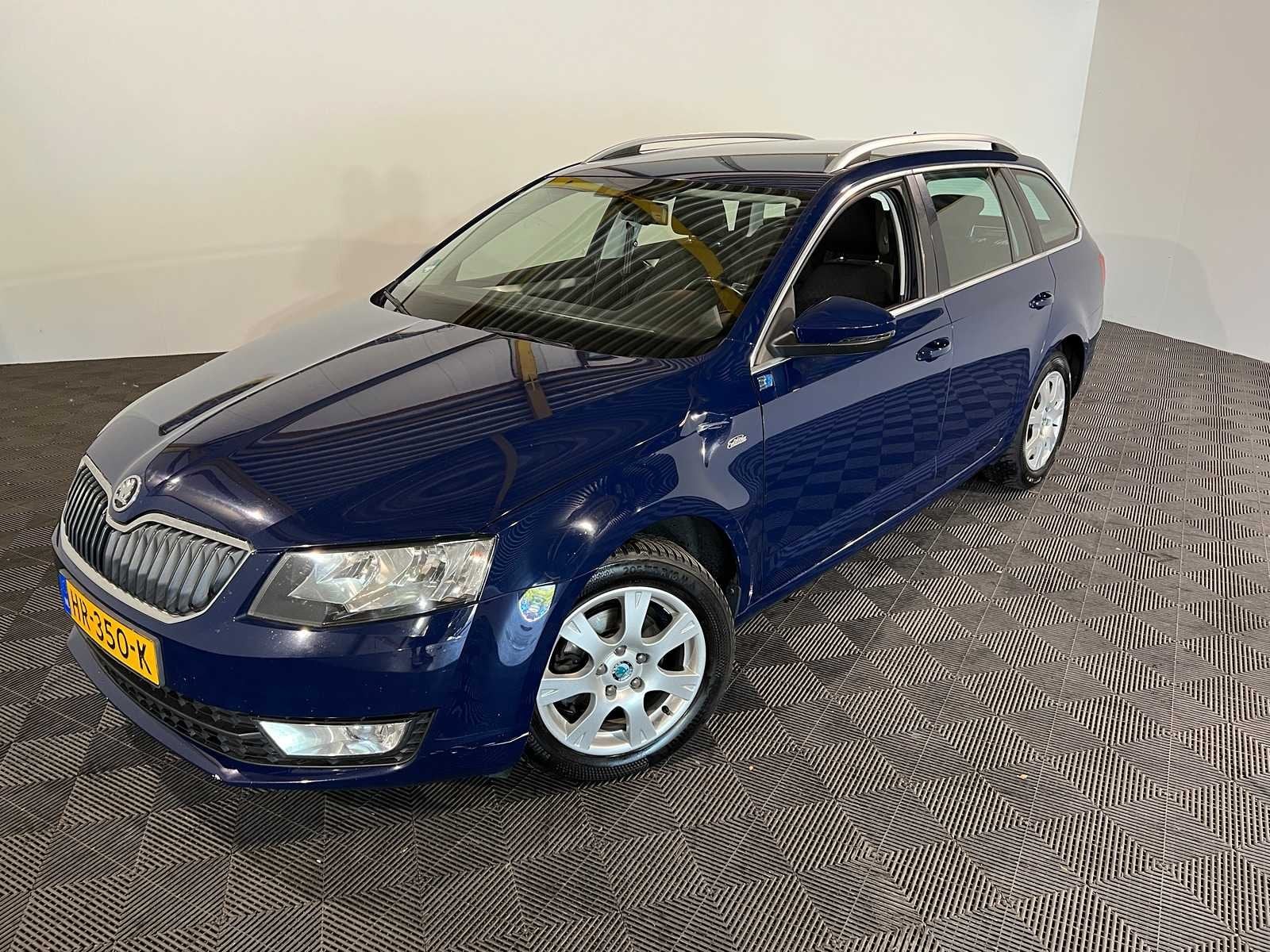 Skoda Octavia Combi 1.6 TDI Grt Ed. Bns, HR-350-K, Auto's, Skoda, Gebruikt, Euro 6, 4 cilinders, Blauw