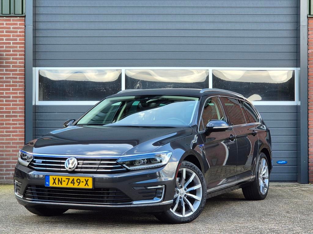 Passat GTE Variant 218Pk | Virtual Cockpit | Trekhaak | 18", Auto's, Volkswagen, Stof, Zwart, 156 pk, 1600 kg