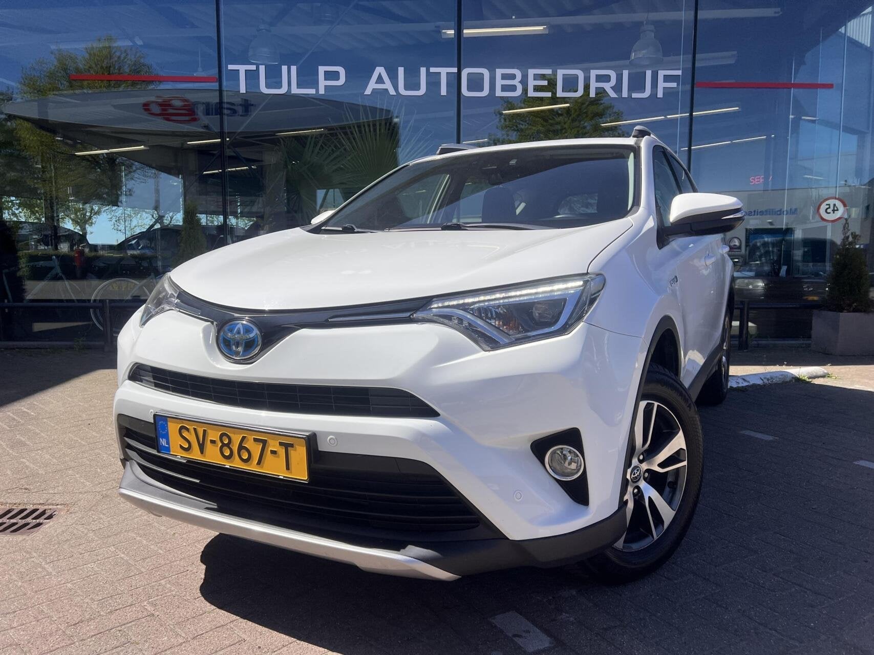 Toyota RAV4 2.5 Hybrid Executive Automaat Mooie staat!, Auto's, Stof, Gebruikt, Wit, Bedrijf