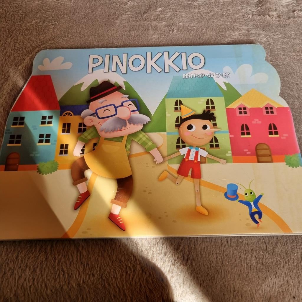 Pinokkio een pop-up boek, Ophalen of Verzenden, Zo goed als nieuw