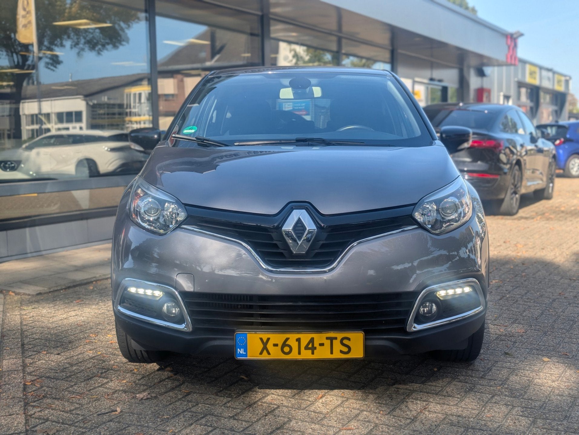Renault Captur 1.2 TCe Expression Rijklaarprijs / 12 mnd gar, Auto's, 12 maanden, Stof, 4 cilinders, 19 km/l