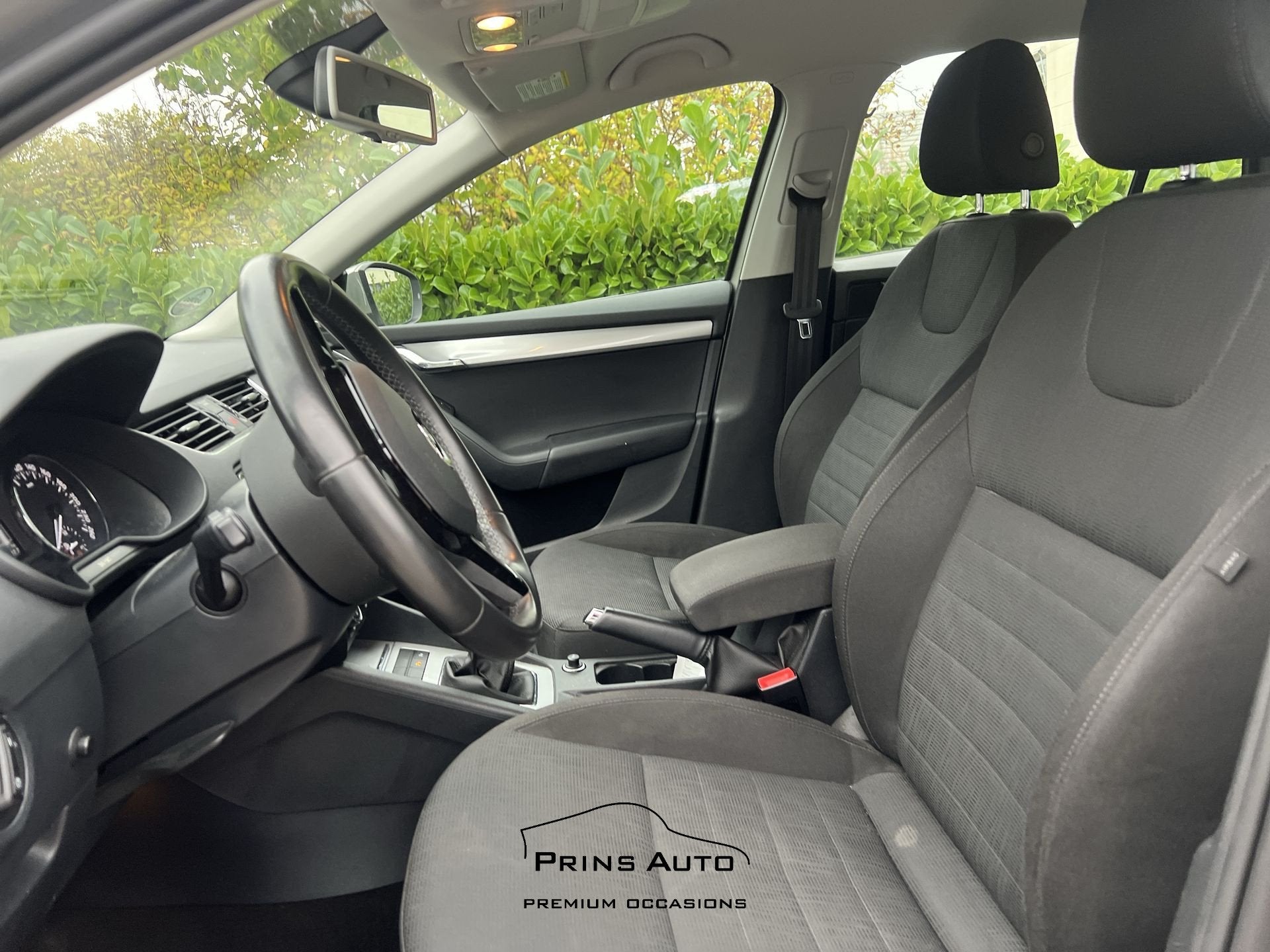 Skoda Octavia Combi 1.2 TSI Greentech Elegance Businessline, Auto's, Euro 5, Stof, Gebruikt, 4 cilinders