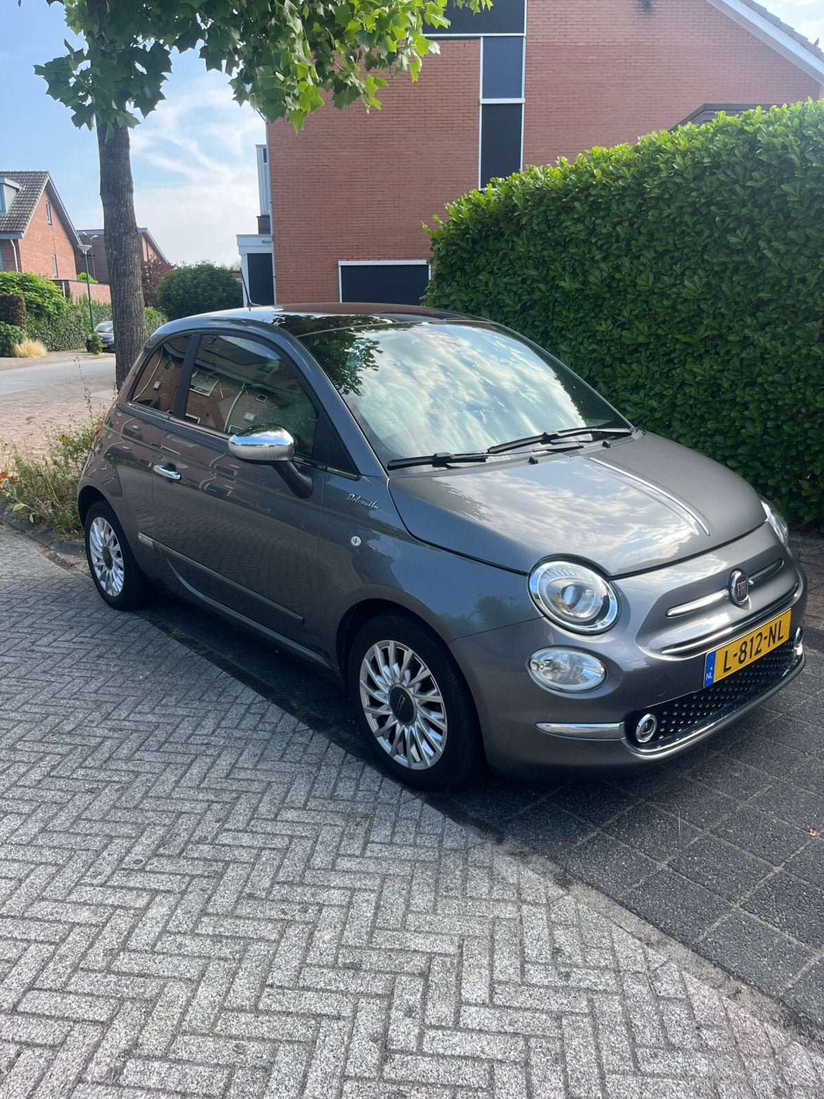 Fiat 500 1.0 Hybrid 2021 Grijs, Apple carplay,climate contrl, Auto's, Voorwielaandrijving, 40 €/maand, Beige, 4 stoelen