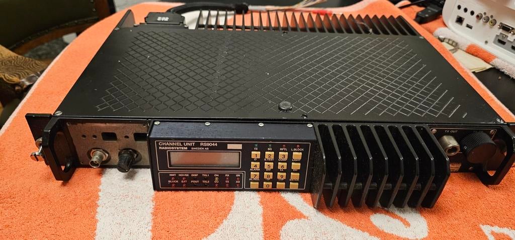 RS9044 repeater (to be), Telecommunicatie, Zenders en Ontvangers, Ophalen of Verzenden, Nieuw