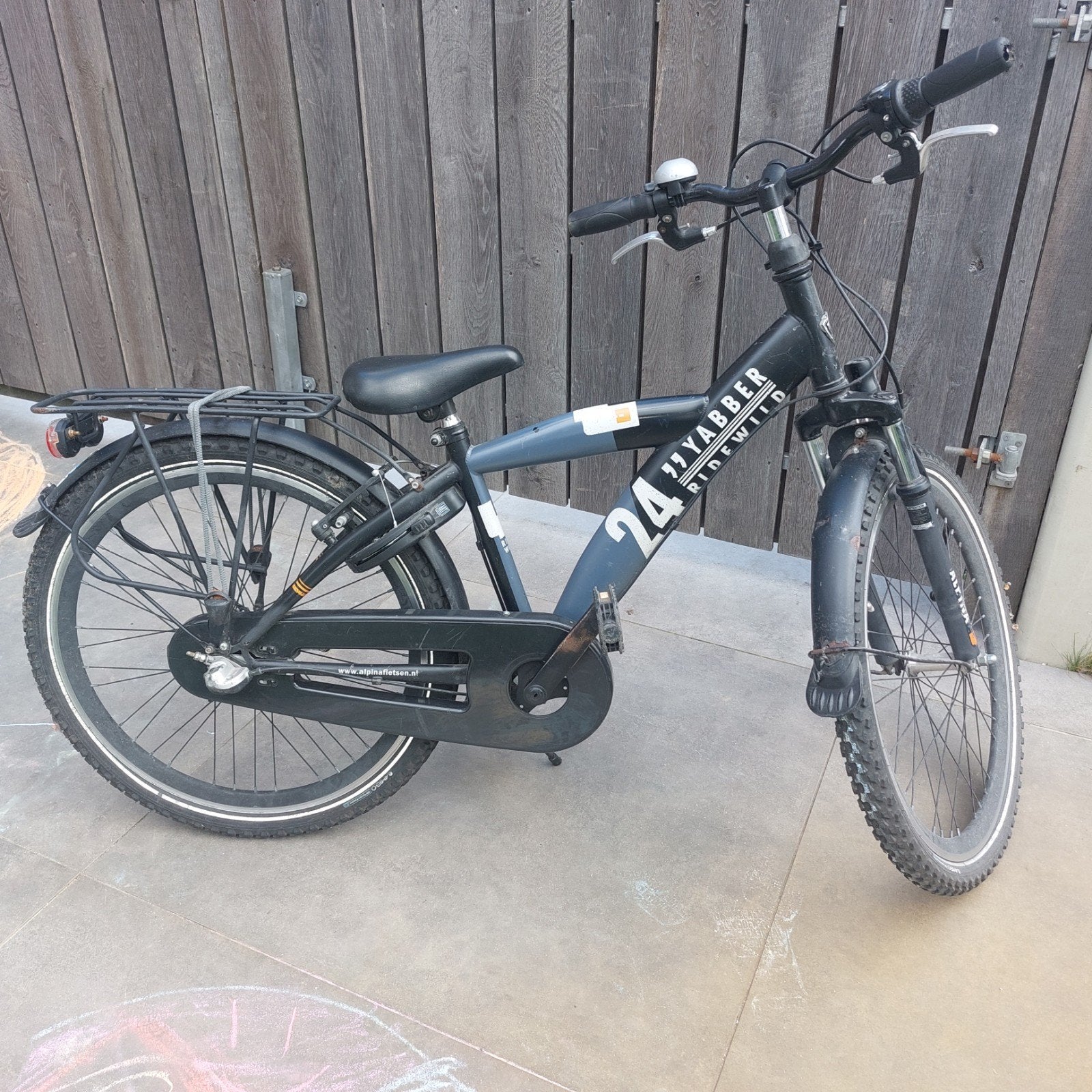 Kinderfiets 24 inch - Yabber Red Wild, Fietsen en Brommers, Ophalen, 20 inch of meer, Gebruikt, Velgrem