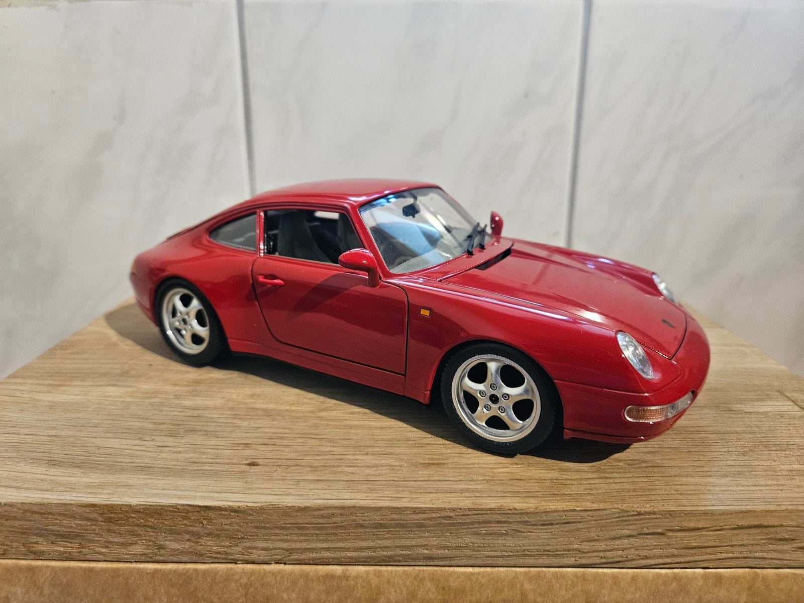 Burago Porsche 911 Carrera Rood, Ophalen of Verzenden, Zo goed als nieuw, Bburago