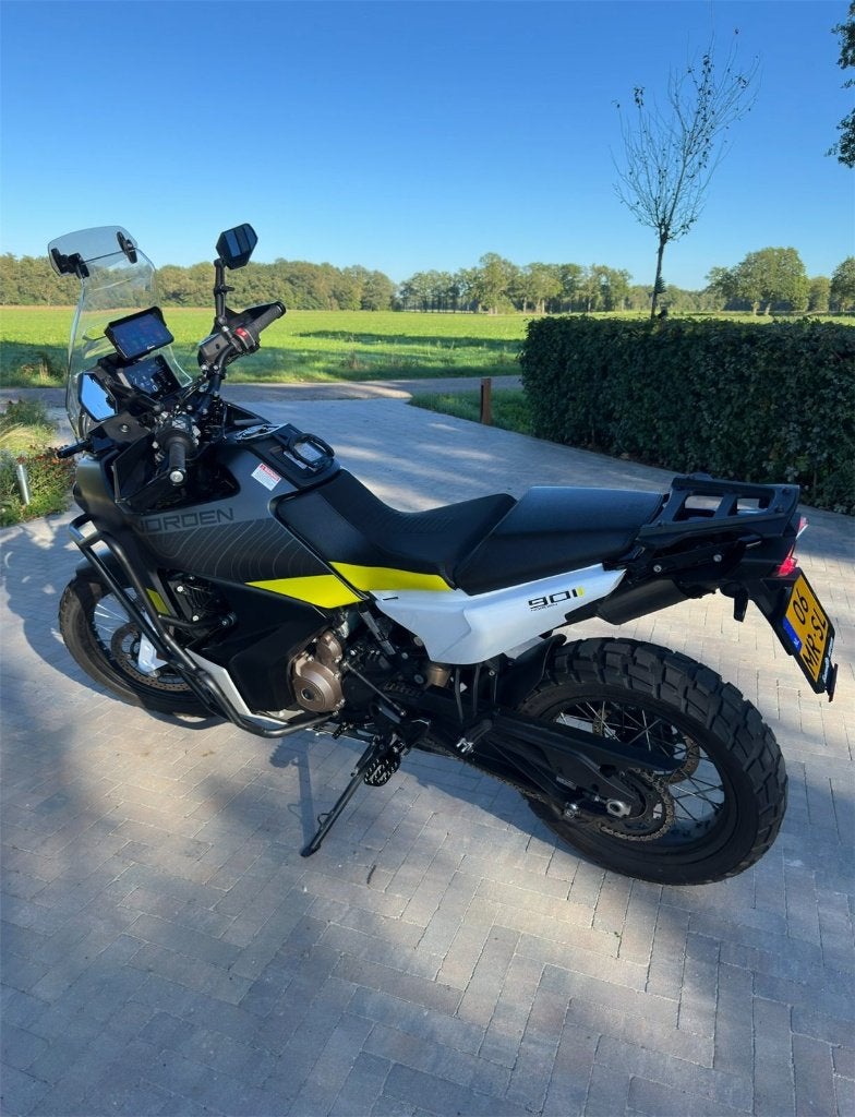 Husqvarna Norden 901 met vele extra's, 2 cilinders, Occasion, Motorrijbewijs A, 900 cc