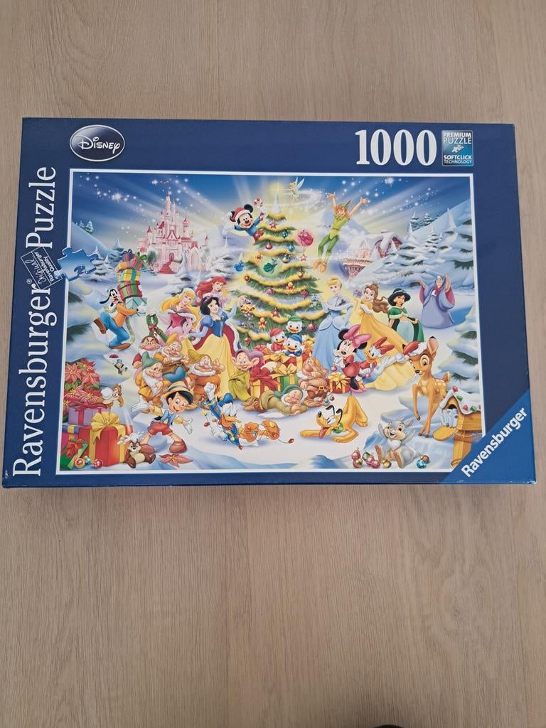 Ravensburger Disney Kerstpuzzel 1000 stukjes, Ophalen of Verzenden, 500 t/m 1500 stukjes, Gebruikt, Legpuzzel