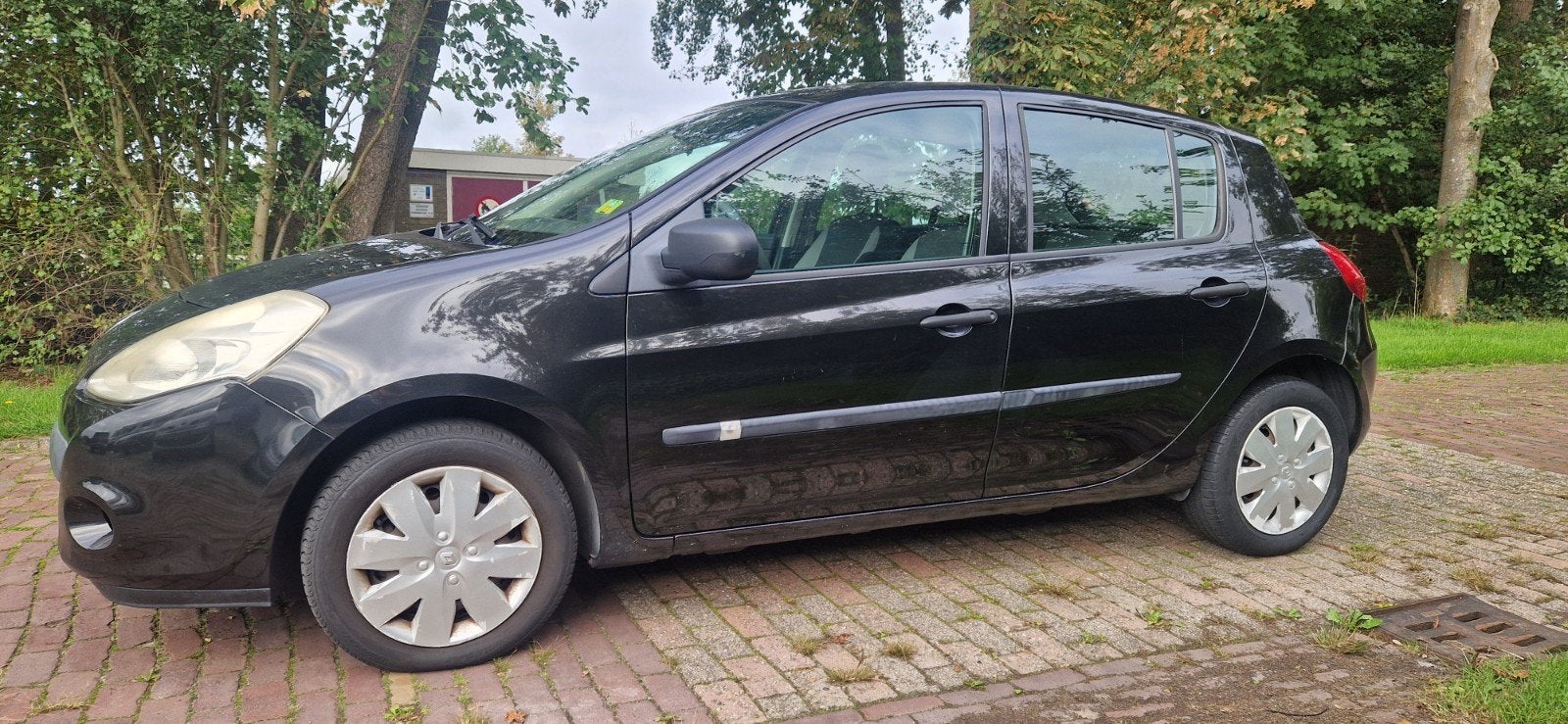 Renault Clio 1.2 16V 55KW 5-DRS 2010 NAVI Cruise 2e eig., Auto's, Voorwielaandrijving, 535 kg, 74 pk, 4 cilinders