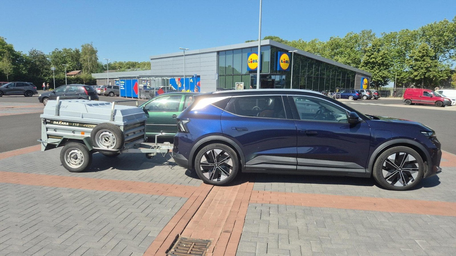 Gesloten nagagewagen Daxara 158 te huur, Ophalen