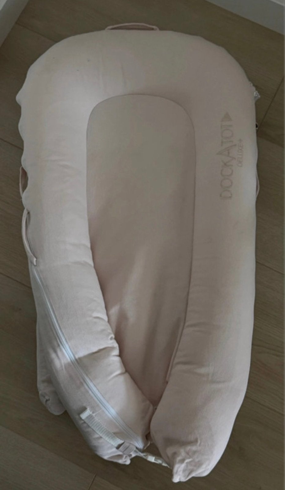 DockATot Deluxe+ babynestje - Zo goed als nieuw, Overige merken, Jongetje of Meisje, Ledikant, Ophalen of Verzenden