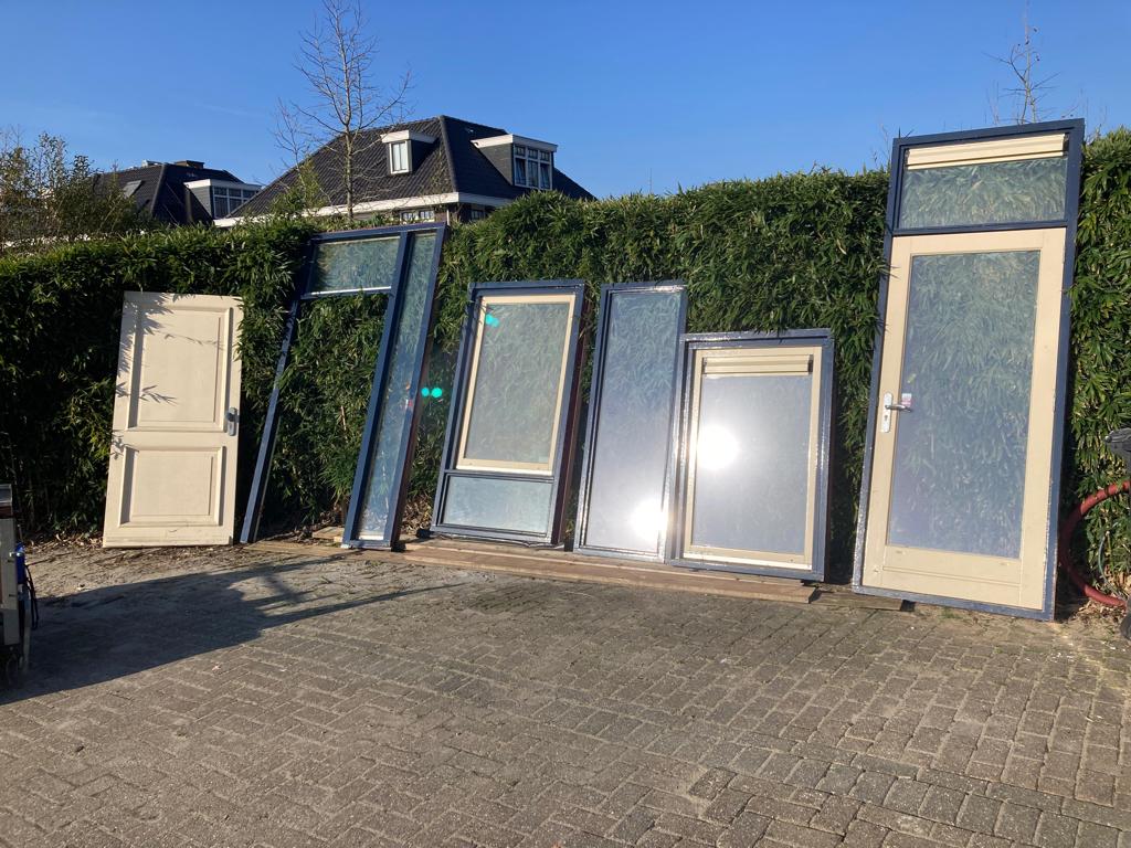 Hardhouten buitendeur en kozijn, Doe-het-zelf en Verbouw, Kozijnen en Schuifpuien, Gebruikt, Overige typen, 150 tot 225 cm, Inclusief glas