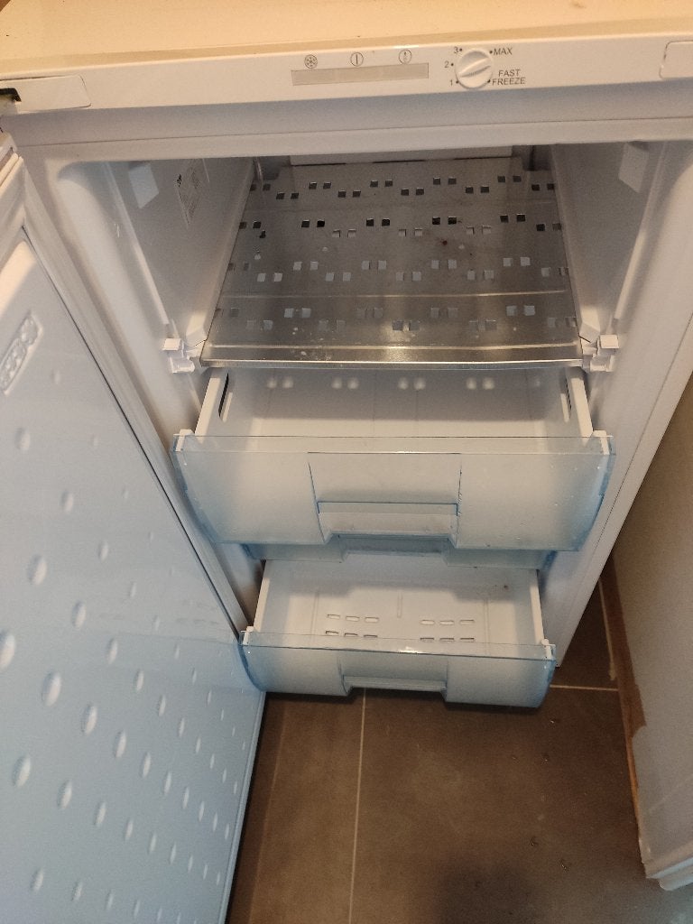 Diepvries Beko FSA13020, Gebruikt, Minder dan 60 cm, Vrijstaand, Ophalen