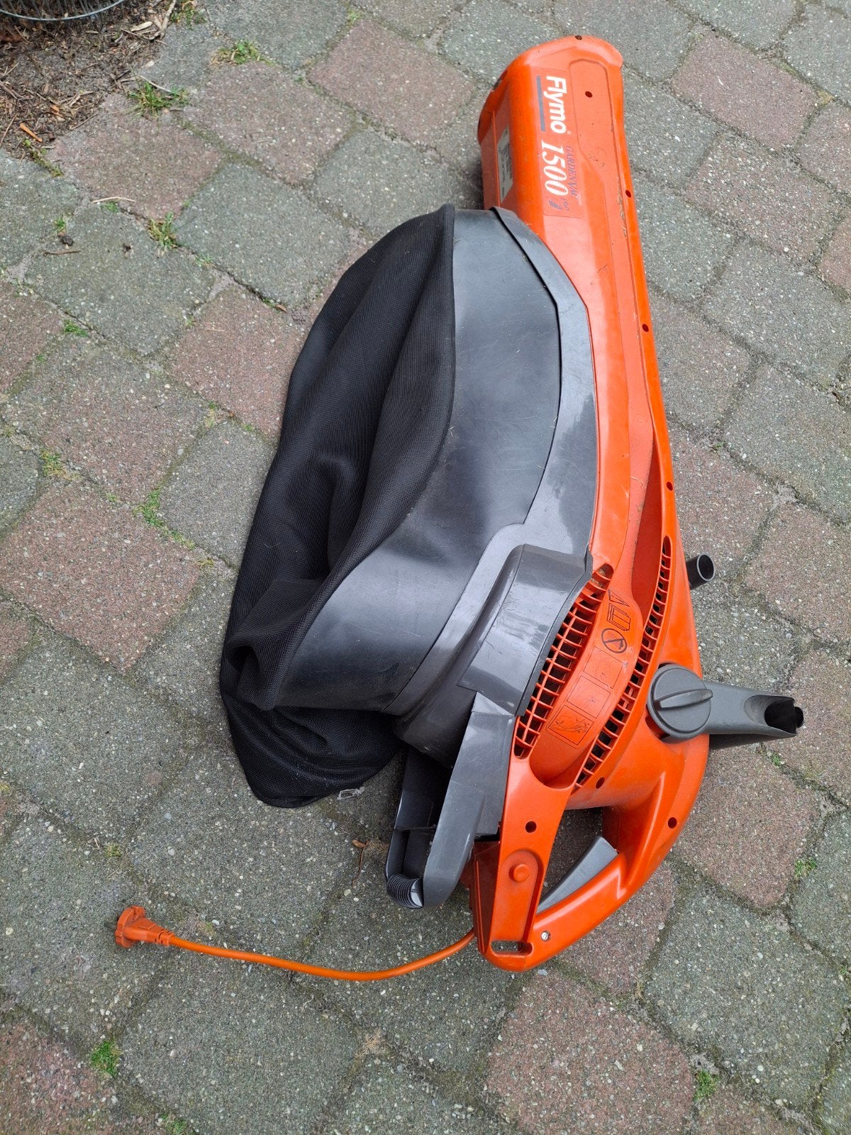 Bladblazer Black +Decker, Ophalen, Gebruikt, Met opvangzak, Elektrisch