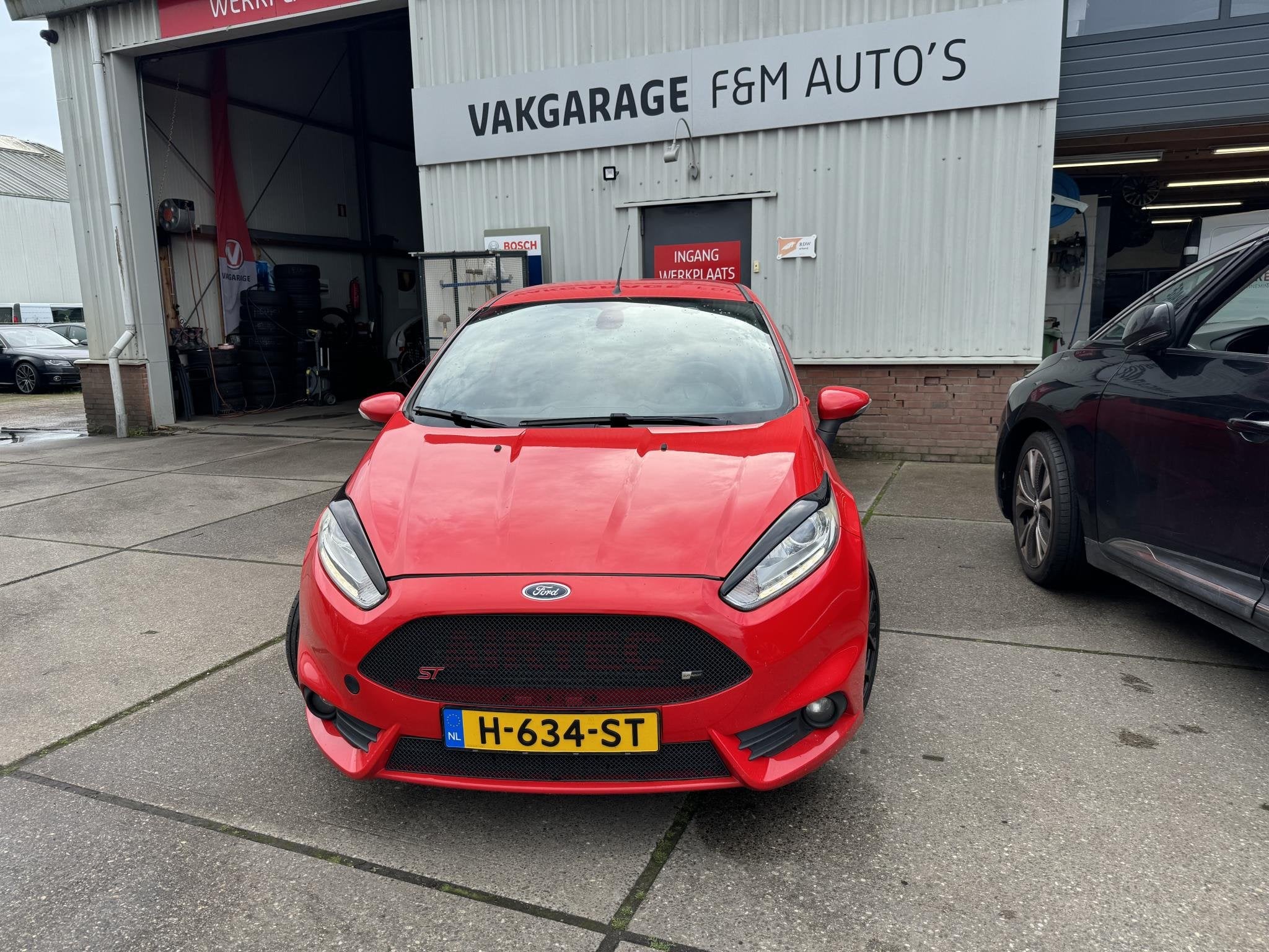 Ford Fiesta 1.6 ST2 Airco, stoelverwarming, Recaro stoelen, Voorwielaandrijving, 1596 cc, 1063 kg, Gebruikt