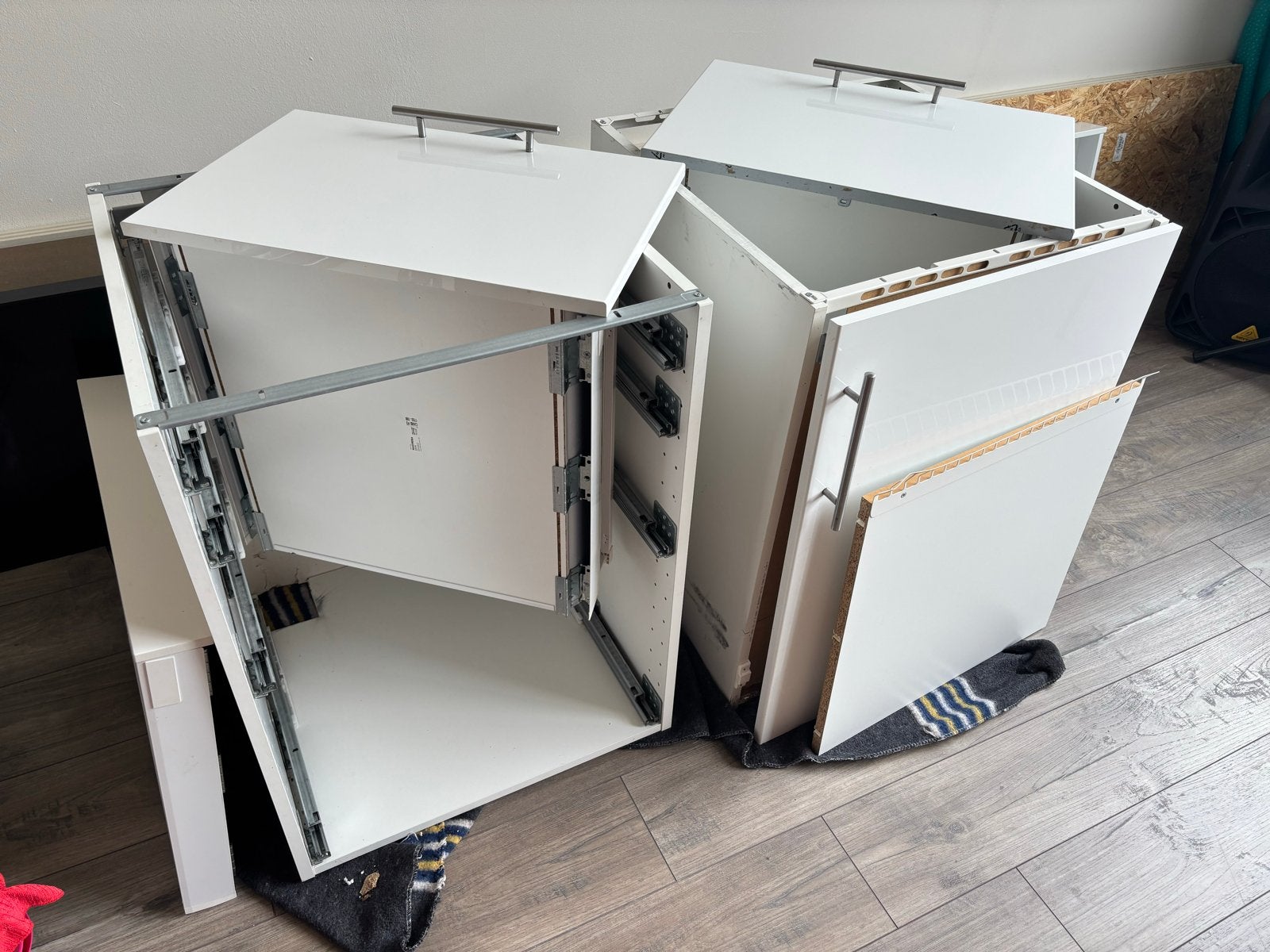 Witte keukenkastjes met zwart granito blad (Ikea) Metod, Ophalen, Gebruikt, Zwart, 50 tot 100 cm