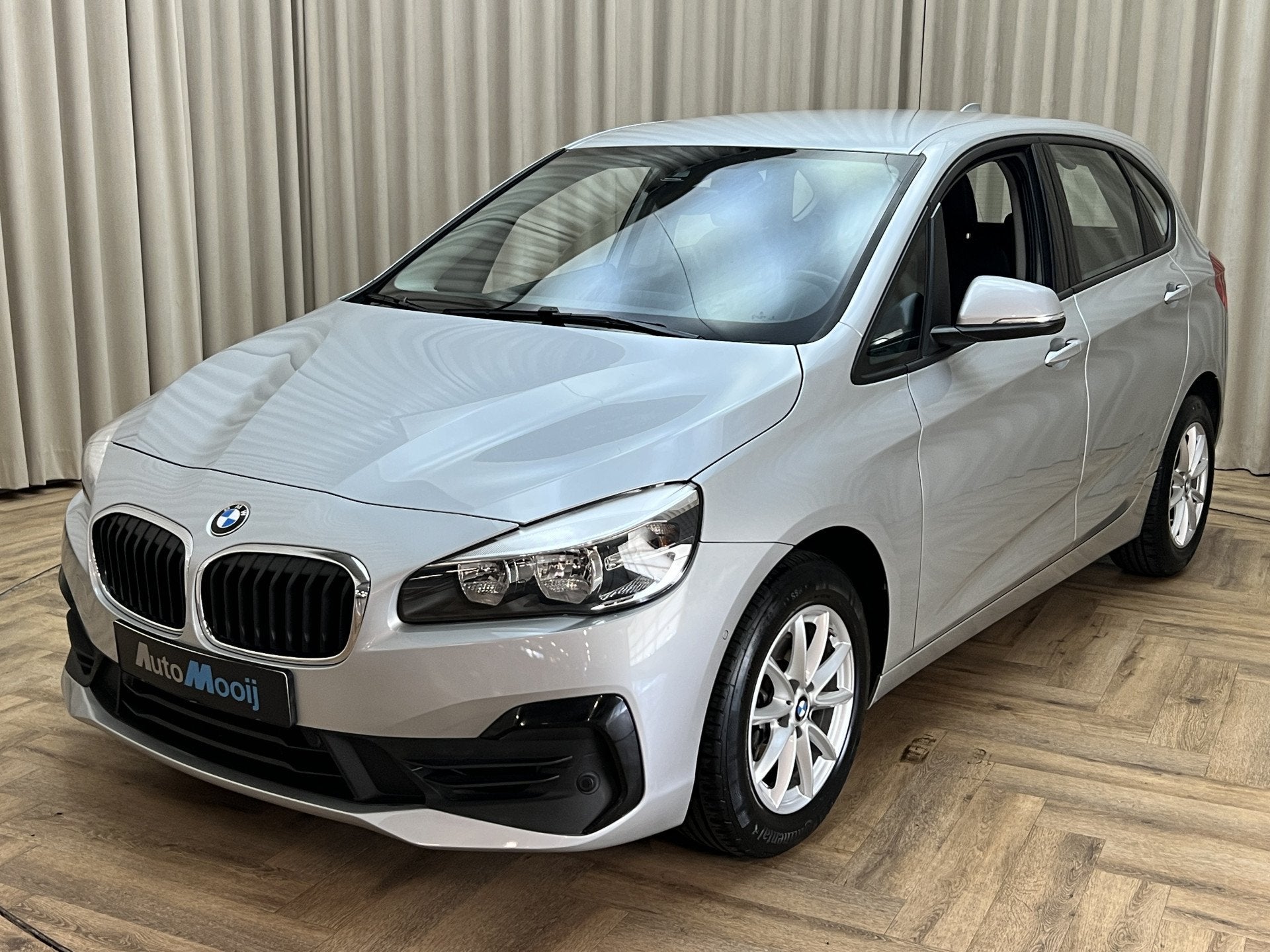 BMW 2 Serie Active Tourer 218i Executive Edition *LEDER* Key, Auto's, Gebruikt, Zwart, Bedrijf, 3 cilinders