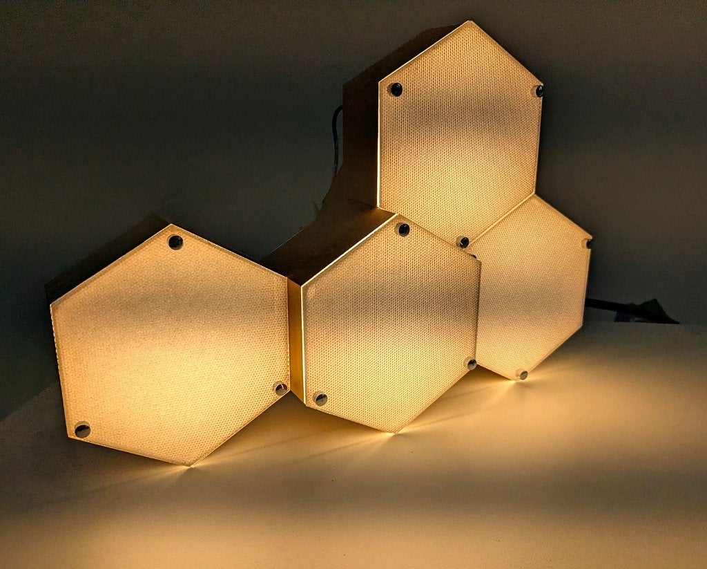 LED wandlamp/plafondlamp goud hexagon honingraat, warm wit, Inclusief lichtbron, Overige fittingen, Ophalen of Verzenden, Wandlamp